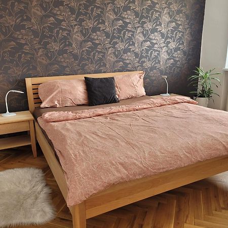 Novy Apartman Eva Jičín Exterior foto